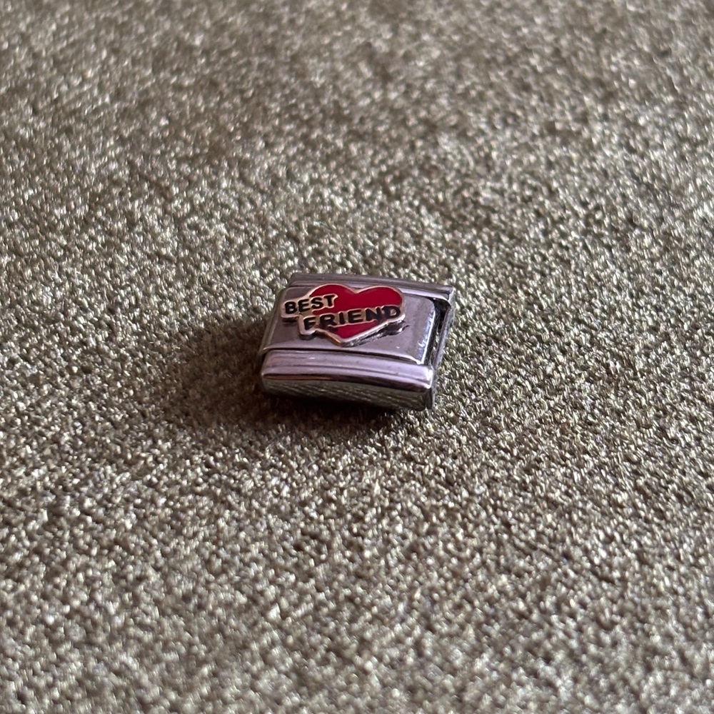 👯‍♀️ Vintage “Best Friend” Heart Italian bracelet single charm (2003)